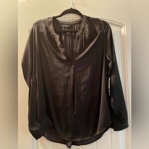NWOT Simply Vera Vera Wang Black Pleated Blouse